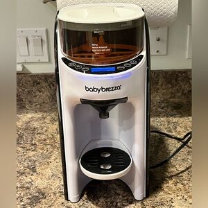 Baby Brezza Formula Dispenser